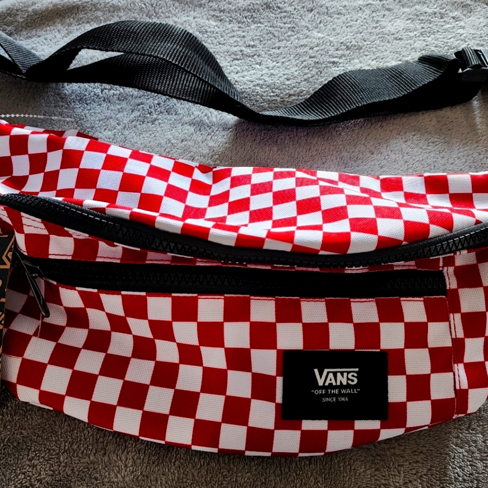 VANS Ward Crossbody Red & White Fanny Pack